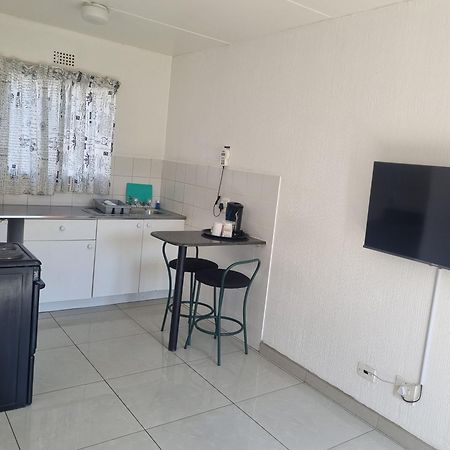 Palmar Hotel ヨハネスブルグ エクステリア 写真